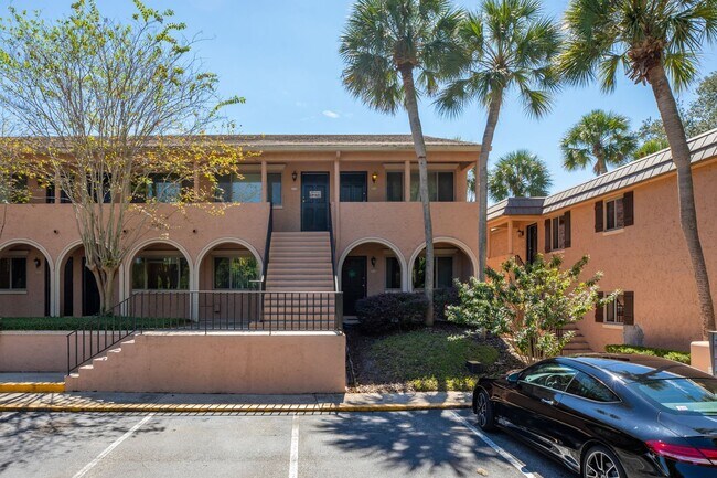 Primary Photo - Adorable condo, waterfront view