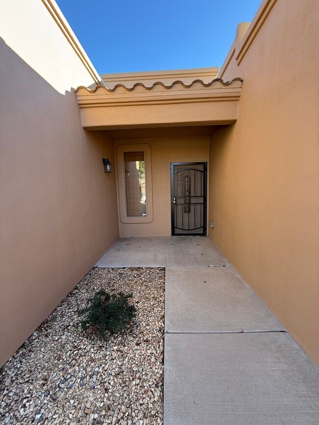 Building Photo - 4804 Camino Dos Vidas