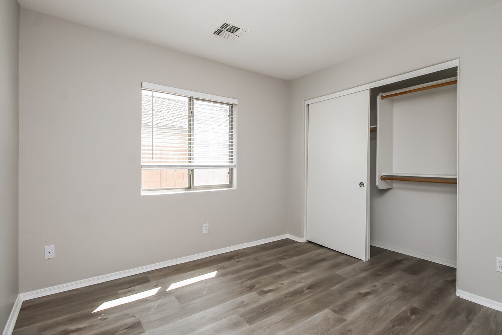 Building Photo - 3834 E Longhorn Dr