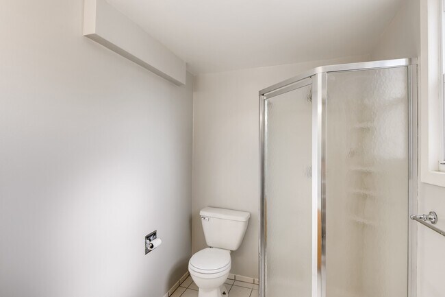 Building Photo - 1127 S Hanover St