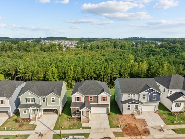 Building Photo - 1349 Underbrush Dr