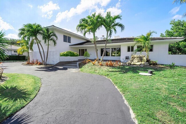 Building Photo - RIVER BAY PARK