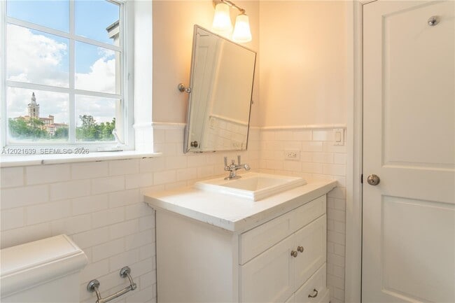 Building Photo - 1257 Mariola Ct