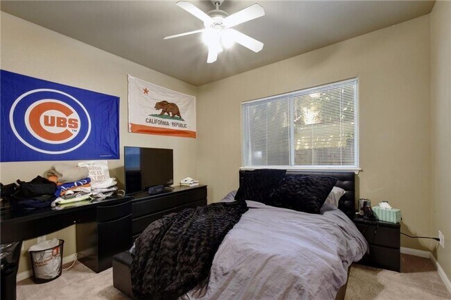 Building Photo - 4X2 West Campus Condo Under $900 Per Bedroom