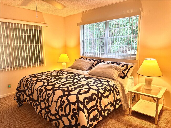 Building Photo - 120 Tilford F