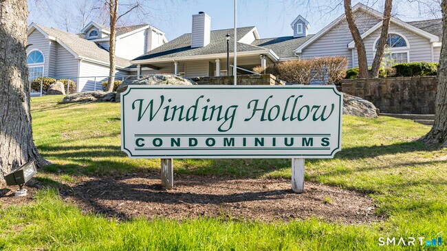 Building Photo - 82 Crown Knoll Ct