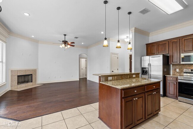 Building Photo - 6484 Soda Point Dr