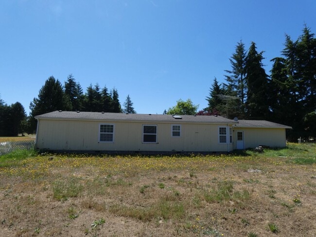 Building Photo - APPLICATION PENDING **Country Living**