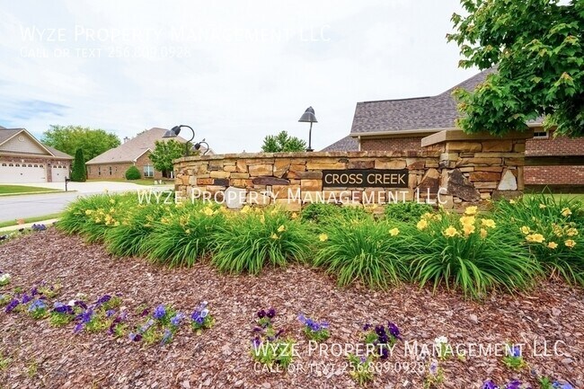 Building Photo - 410 Creekwater Cir