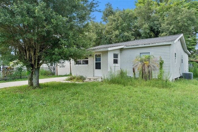 Building Photo - 5000 Huppel Ave