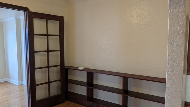 Building Photo - Beautiful 2 Bed 1.5 Bath Single Family Hom...