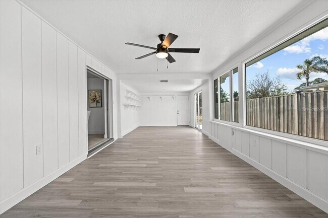 Building Photo - 1499 Janet Pl