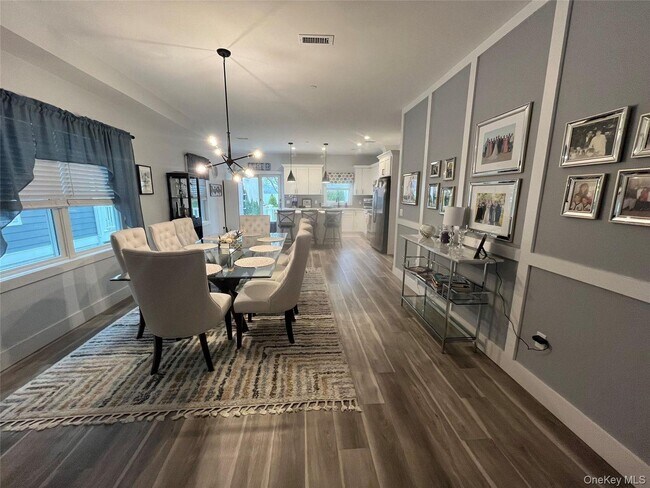 Building Photo - 195 Park Ave