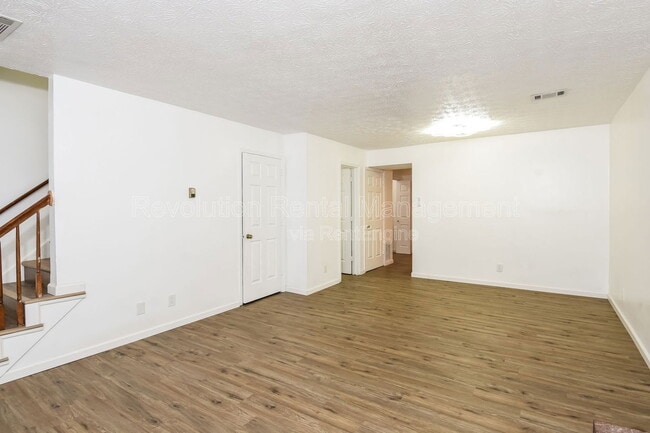 Building Photo - 1307 Sweet Pine Dr