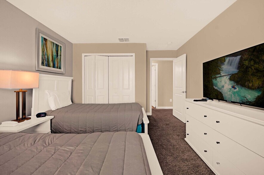 Building Photo - 8935 Stinger Dr