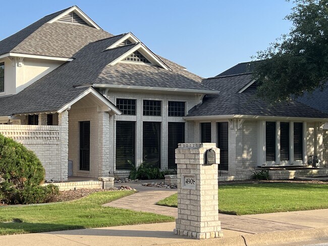 Building Photo - 4908 Spearman Dr