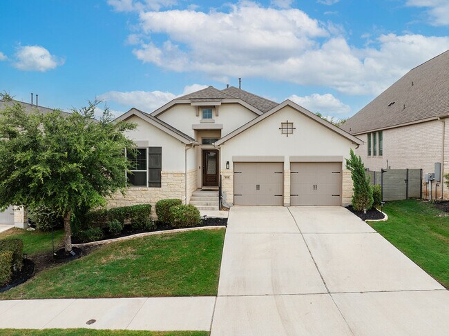 Building Photo - 104 Indian Paintbrush Trl