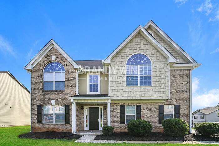 Building Photo - 801 Lake Chase