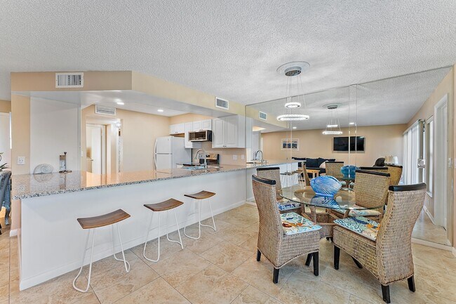 Building Photo - 1605 S US Hwy 1