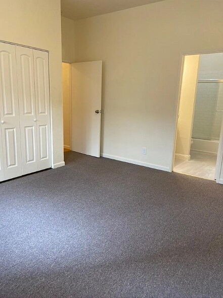 Building Photo - 4179 Shafter Ave