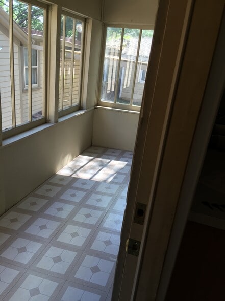 Back Porch - 476 Center St