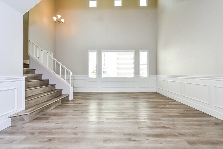 Building Photo - 10532 Early Heights Ct
