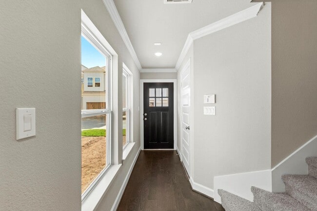 Building Photo - 1916 Huntly Chase Dr