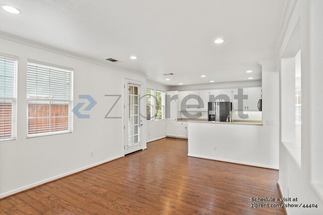 Building Photo - 3106 Snowdrop Cir