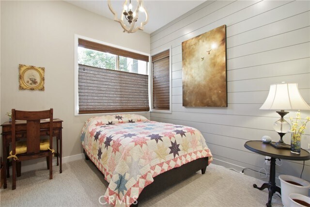 Building Photo - 171 Denali