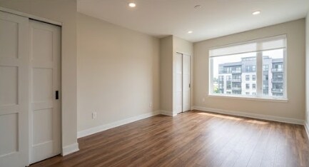 Building Photo - 250 E Arapaho Rd