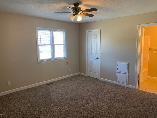 Building Photo - 103 Shiloh Dr