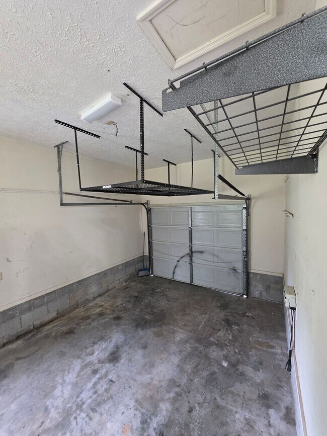 Building Photo - One Level 3bd/2ba home in Mt Juliet