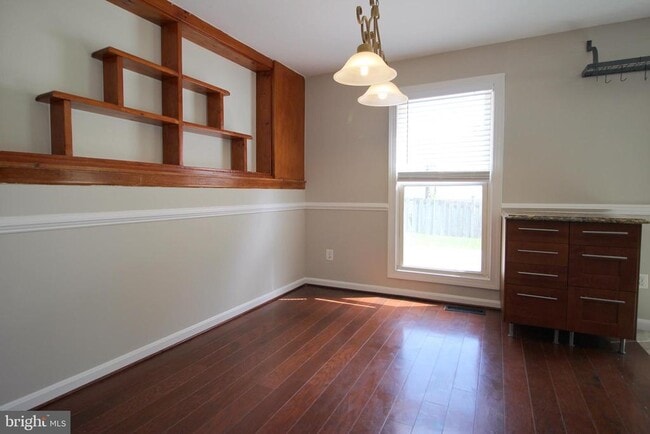 Building Photo - 6215 Gemini Ct