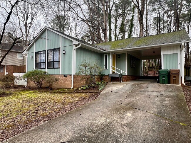 Building Photo - 805 Castalia Dr