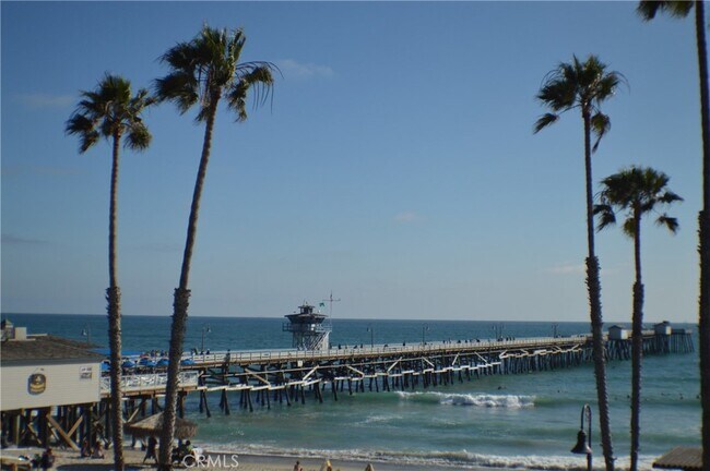 Building Photo - 308 Avenida Granada