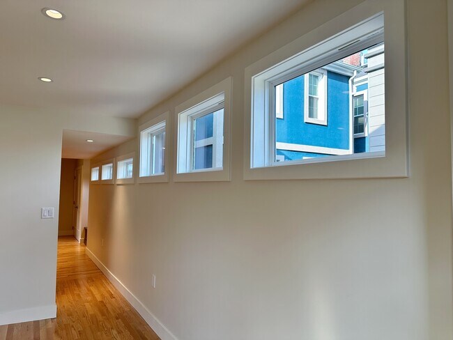 Building Photo - 2606 Larkins Wy