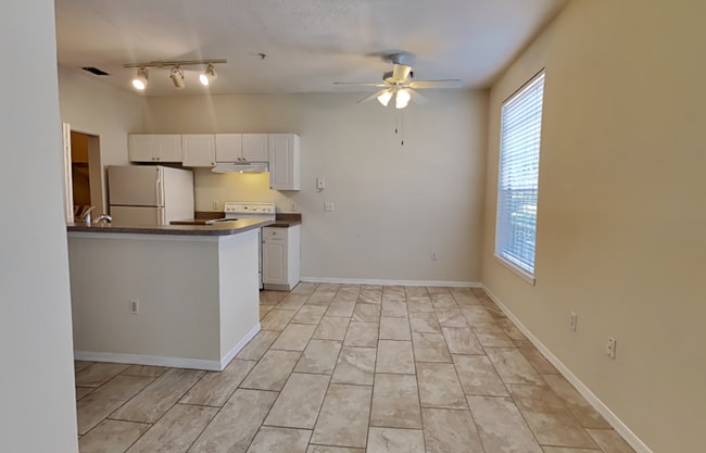 Building Photo - 832 Grand Regency Pointe