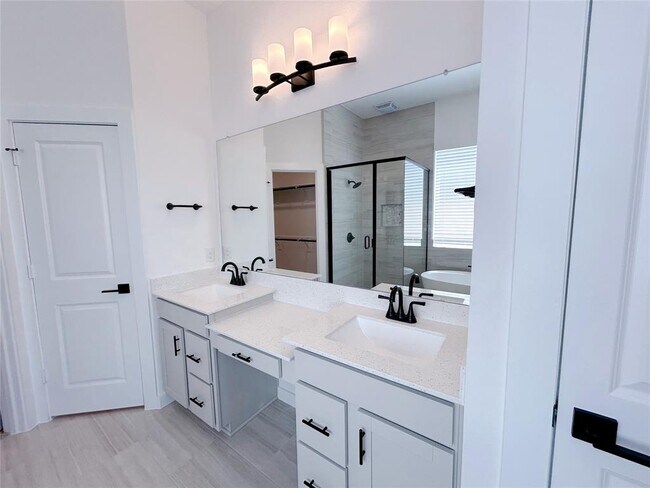 Building Photo - 6031 Churchill Spgs Ln