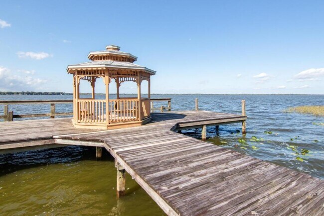 Building Photo - 713 Lake Marion Golf Resort
