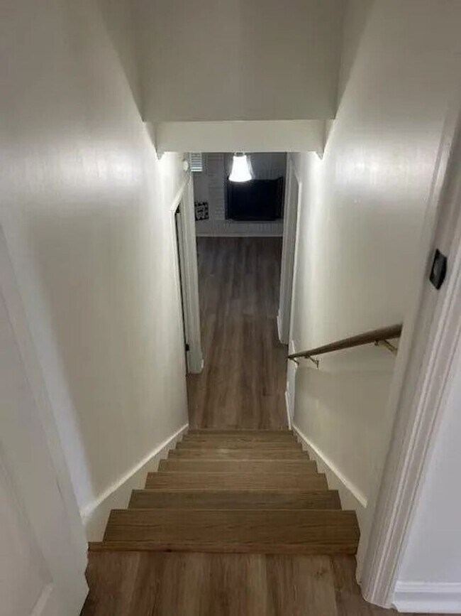 Building Photo - GORGEOUS RENOVATED HOME