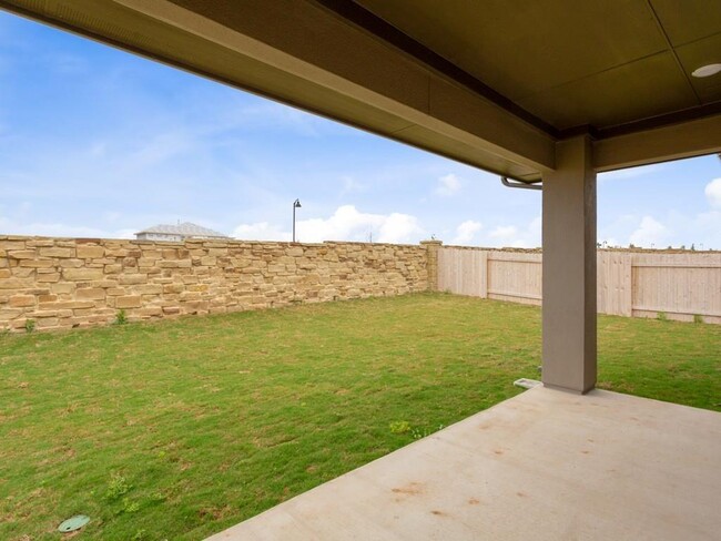 Building Photo - 2609 Enza Dr