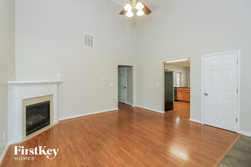 Building Photo - 813 Winsap Dr