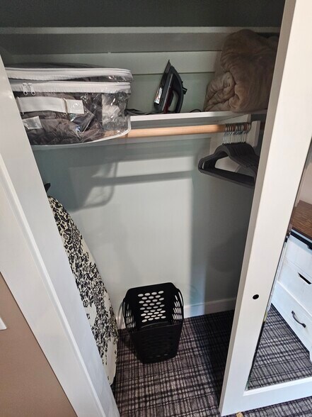 Building Photo - 435 High St