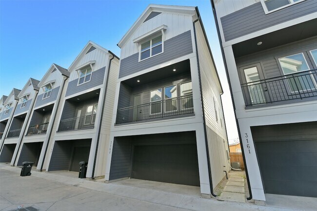 Primary Photo - 316 Thornton Rd