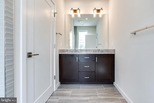 Building Photo - 7510 Sawyer Farm Wy