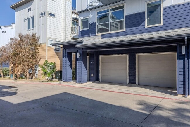 Building Photo - 2606 Wilson St