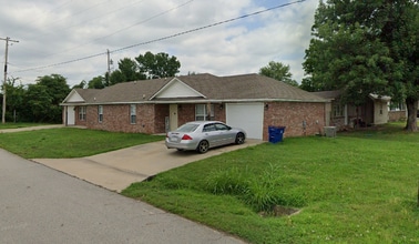 Building Photo - Creston duplex