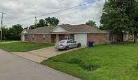 Building Photo - Creston duplex