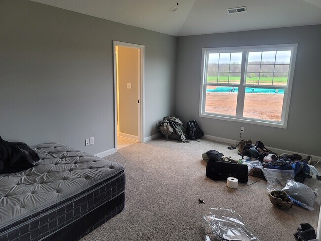 Building Photo - 101 Seabiscuit Ct