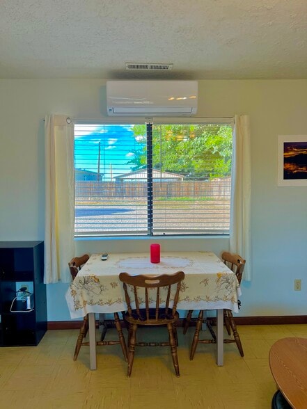 Building Photo - 3058 Tenorio Dr